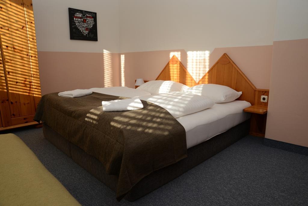 Pension Sonnenheim Rooms&Apartments Gmünd Esterno foto